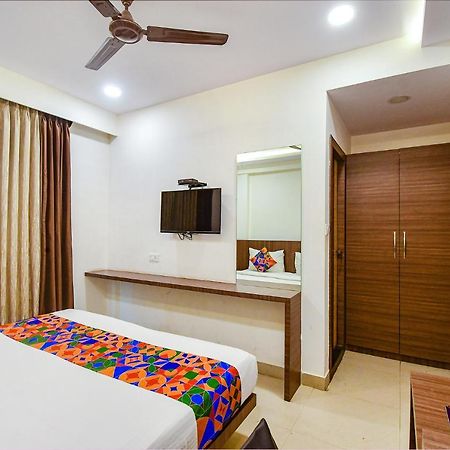 Fabhotel Kzar Select - 2Km From Park Street Kalküta Dış mekan fotoğraf